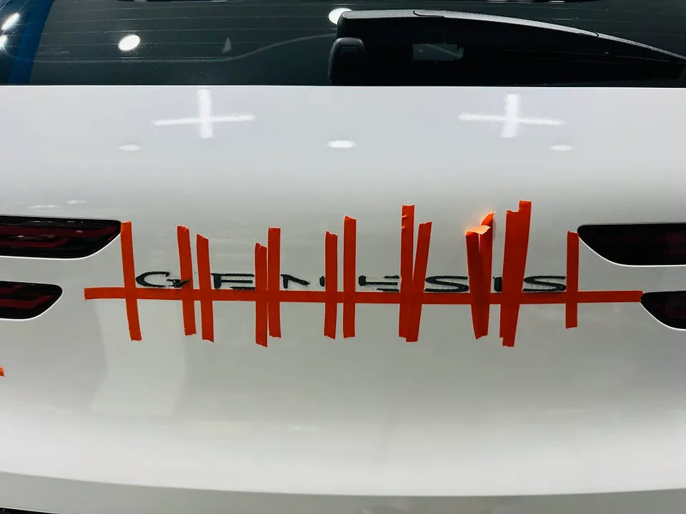 Genesis GV70のカーラッピング事例｜費用目安・仕上がり 施工写真 1-3