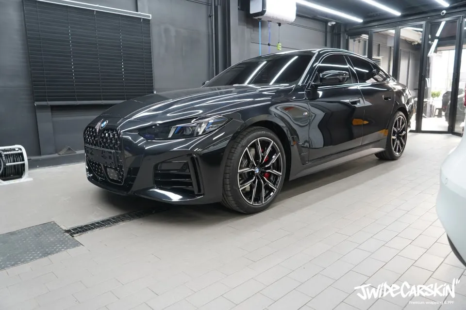 BMW 4 SeriesのPPF施工事例|実例と費用目安 施工写真 2-1