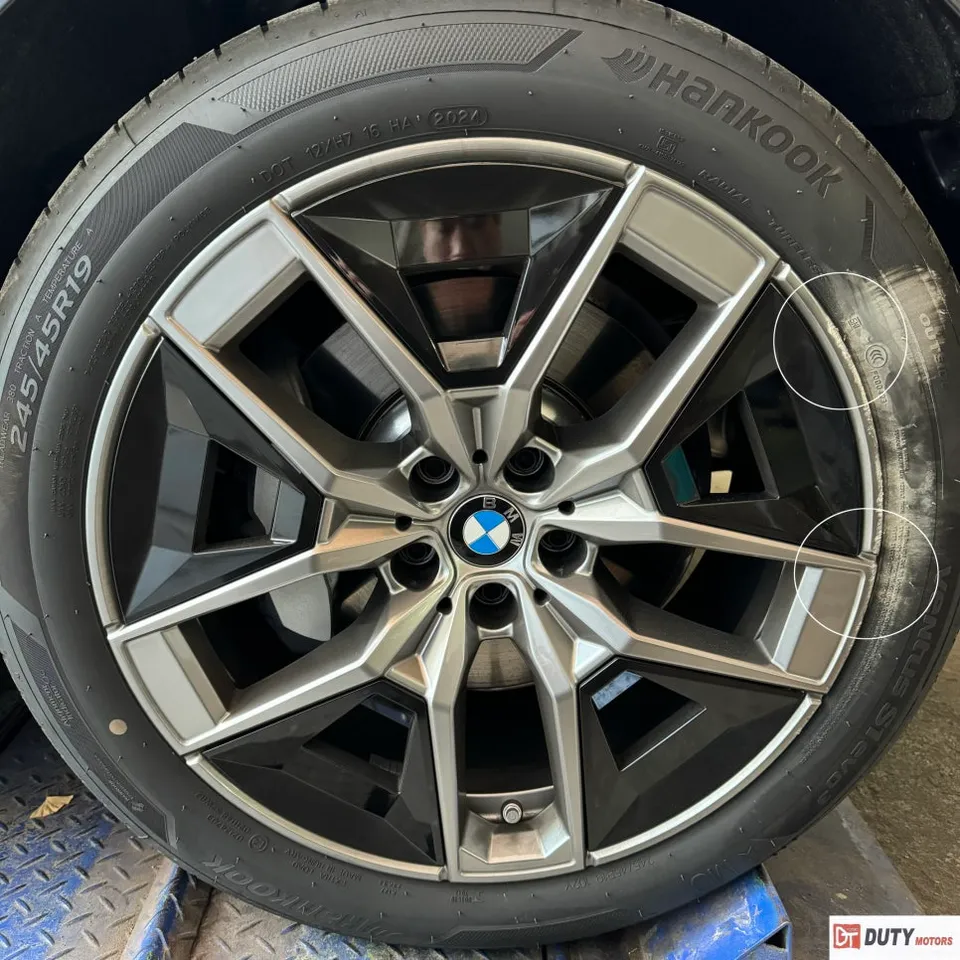 BMW 530iのホイールリペア・塗装事例 施工写真 2