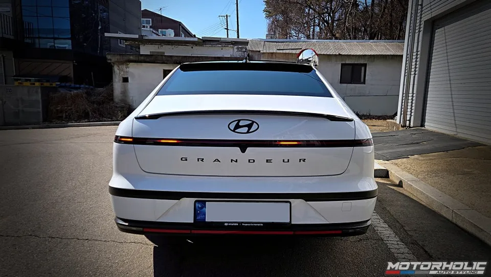 Hyundai Grandeur GN7 body kit - Hyundai Grandeur GN7 Body Kit Review: Spoiler & Glass Wing photo 3