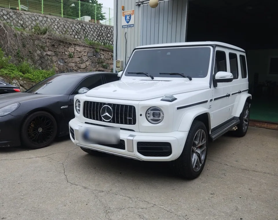 Mercedes-Benz G63 AMG interior customization review