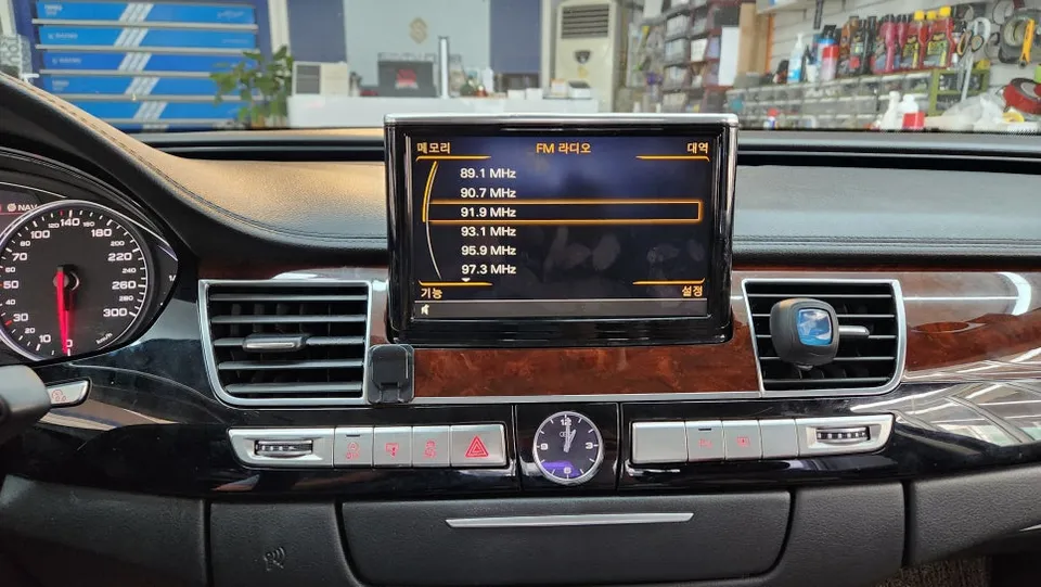 Audi A8 PPF施工事例｜費用目安と仕上がり 施工写真 2-2