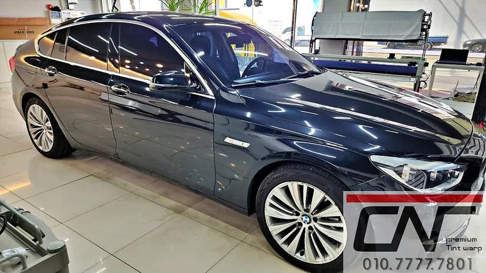 BMW 5 Seriesのカーフィルム施工事例｜費用目安・仕上がり 施工写真 1-1