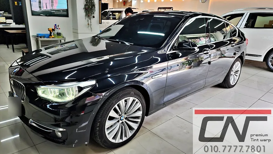 BMW 5 Seriesのカーフィルム施工事例｜費用目安・仕上がり 施工写真 3-2