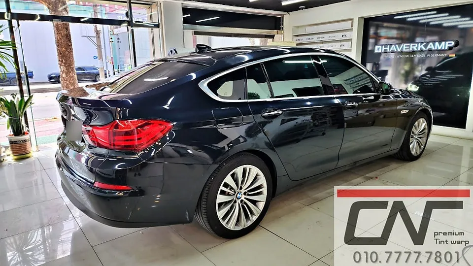 BMW 5 Seriesのカーフィルム施工事例｜費用目安・仕上がり 施工写真 3-3