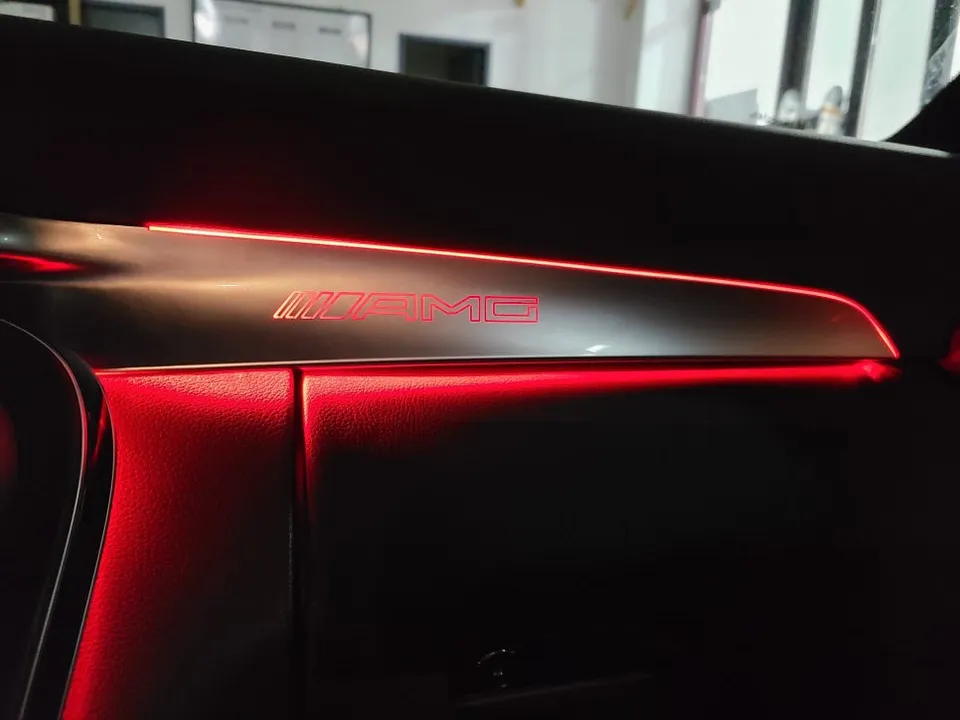 Mercedes-Benz C-Class Coupe ambient lighting - Mercedes-Benz C-Class Coupe Ambient Lighting Review photo 6