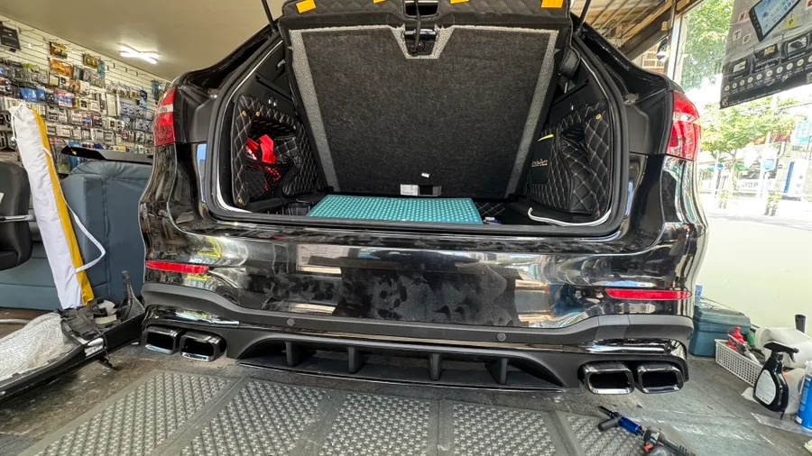 Mercedes-Benz GLC body kit - Mercedes-Benz GLC AMG Body Kit Upgrade Review photo 3