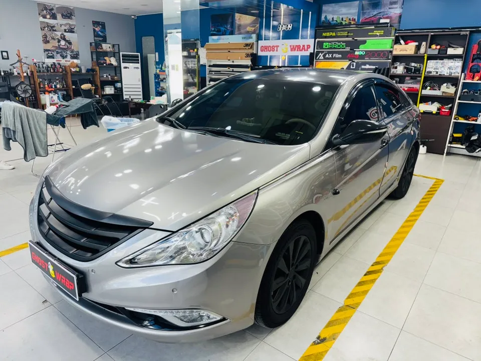 Hyundai Sonataのカーラッピング事例｜費用目安・仕上がり 施工写真 3-1