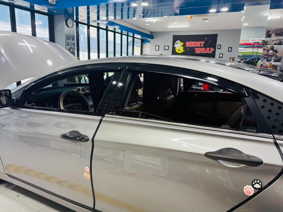 Hyundai Sonataのカーラッピング事例｜費用目安・仕上がり 施工写真 5-1