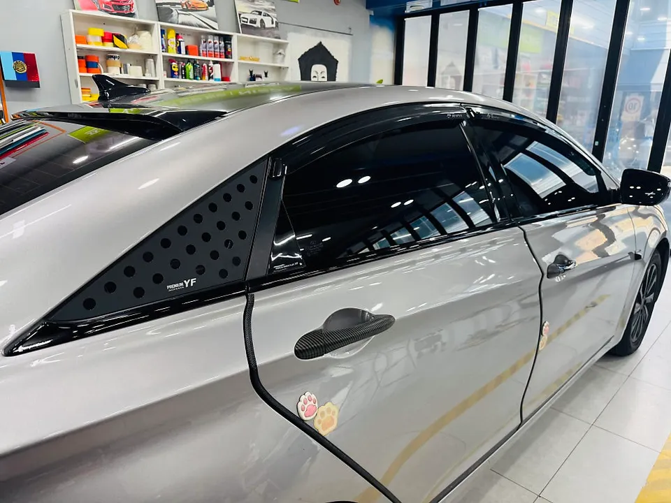 Hyundai Sonataのカーラッピング事例｜費用目安・仕上がり 施工写真 3-2