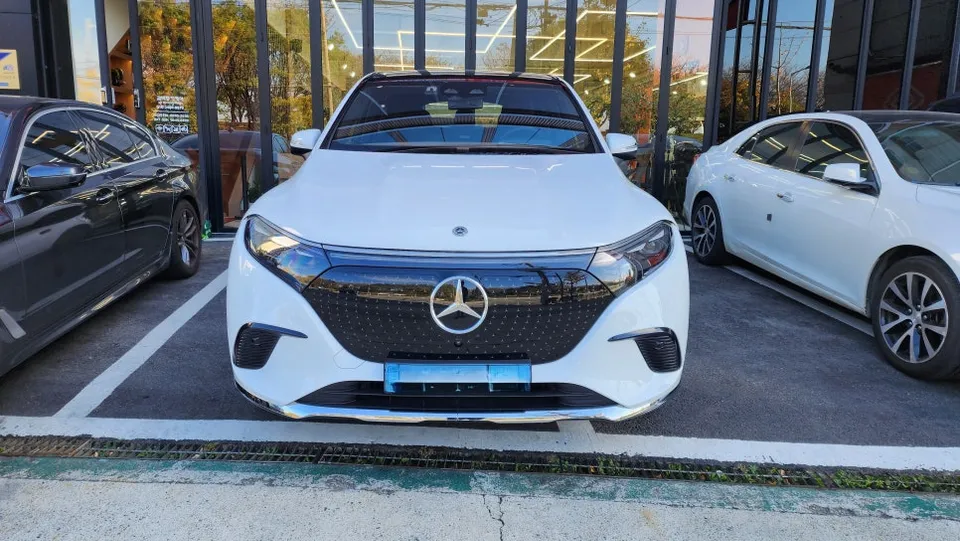 Mercedes-Benz EQS seat ventilation installation result