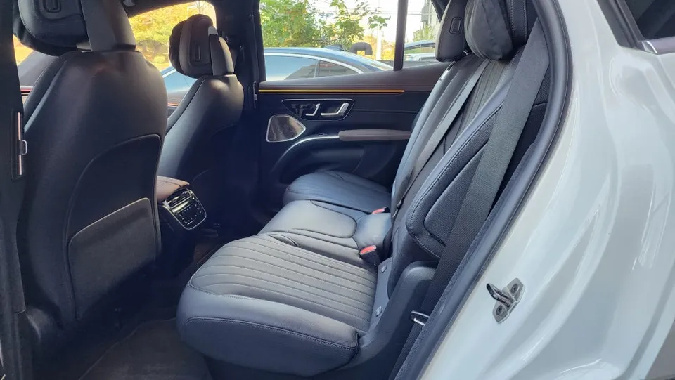 Mercedes-Benz EQS Seat Climate Upgrade Review photo 2