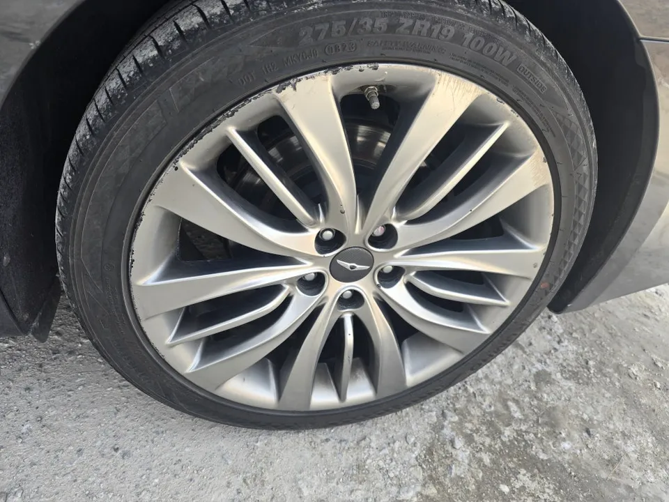 Genesis G80 wheel repair - Genesis G80 Wheel Repair & Painting Review: Cost & Results photo 3