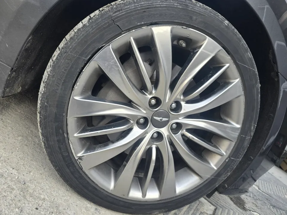 Genesis G80 wheel repair - Genesis G80 Wheel Repair & Painting Review: Cost & Results photo 4