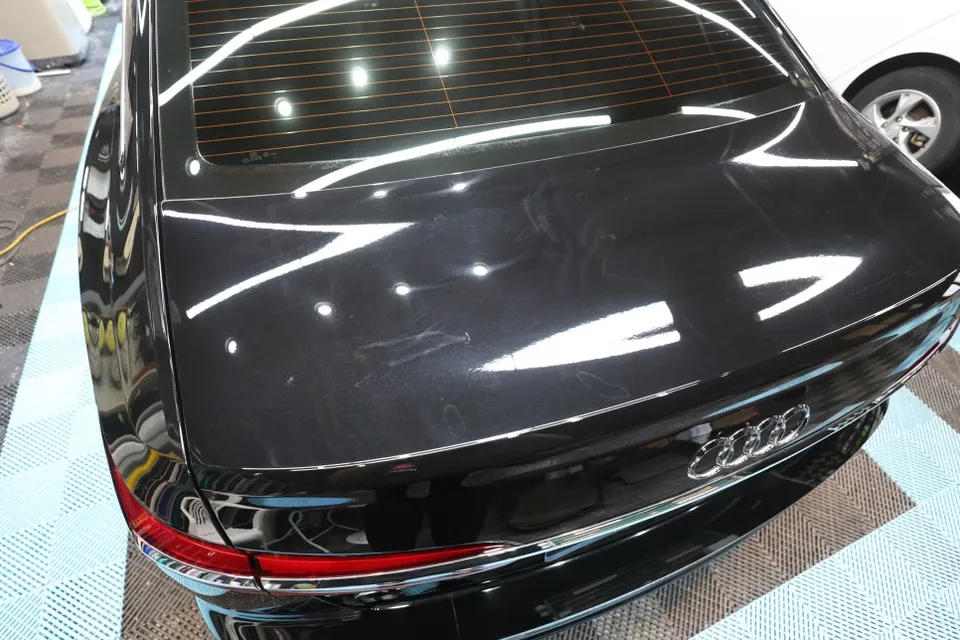 Audi A6のガラスコーティング事例|中古車を新車のように 施工写真 2-2