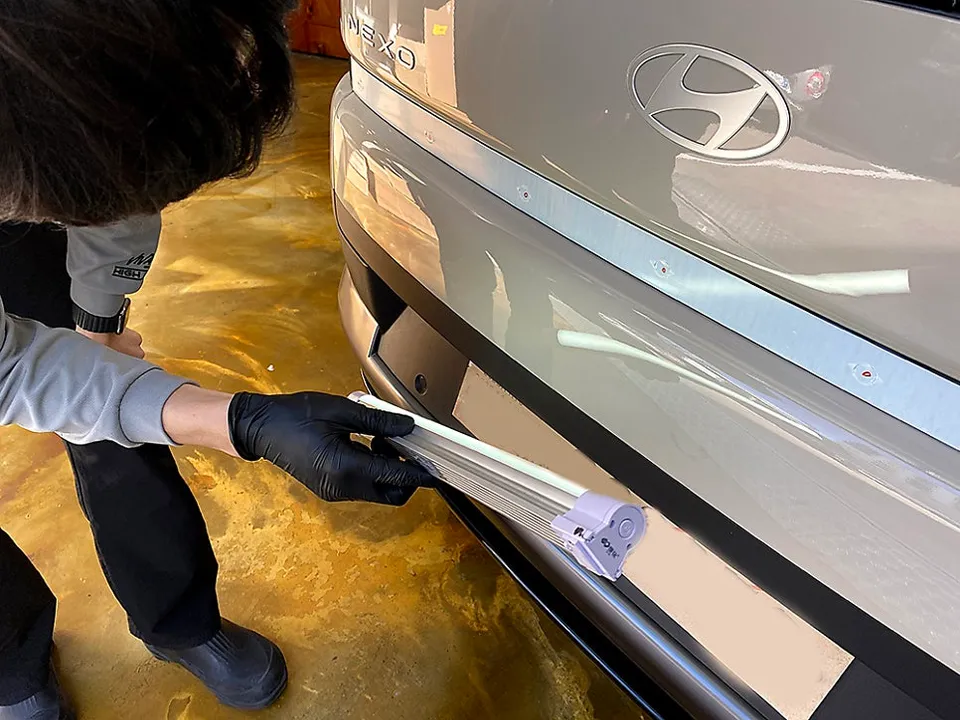 Hyundai NEXOのカーフィルム施工事例 施工写真 1-2