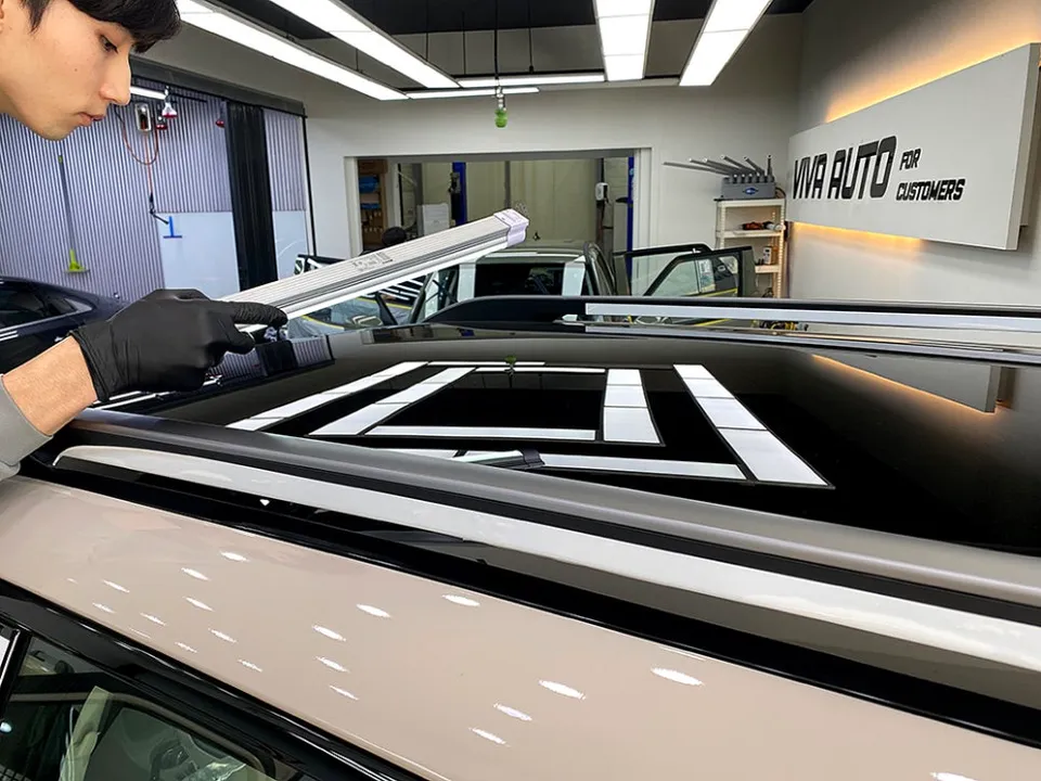 Hyundai NEXOのカーフィルム施工事例 施工写真 3-2