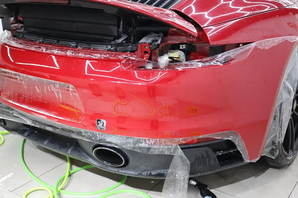 ポルシェ911のPPF施工事例：韓国での実例と費用目安 施工写真 3-1