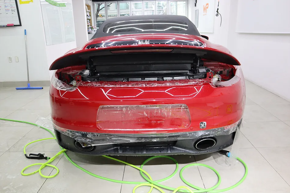 ポルシェ911のPPF施工事例：韓国での実例と費用目安 施工写真 1-2