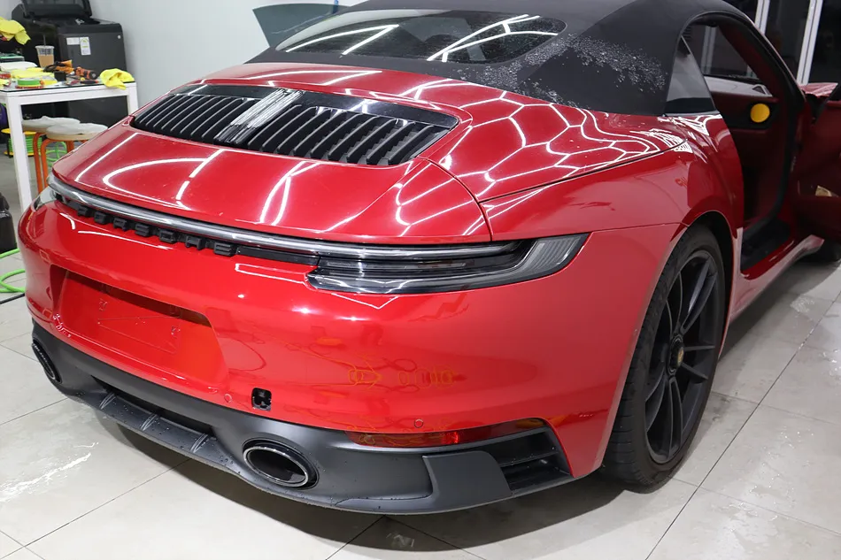 ポルシェ911のPPF施工事例：韓国での実例と費用目安 施工写真 2-3