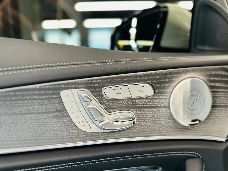 Mercedes-Benz E-Class oem options - Mercedes-Benz E-Class OEM Options Review — Factory Upgrade Cost photo 4