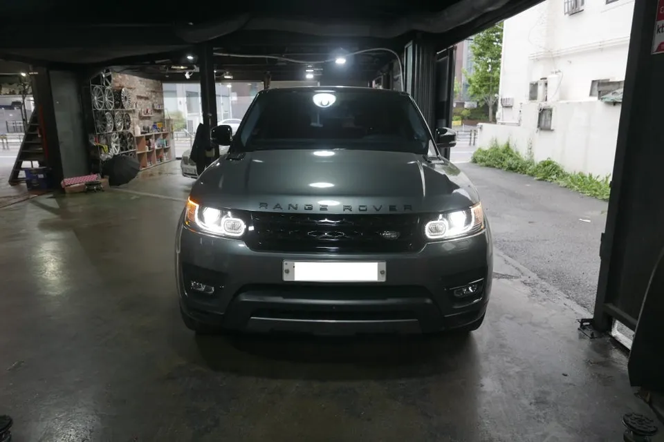 Land Rover Range Rover Sportのホイールリペア・塗装事例 写真