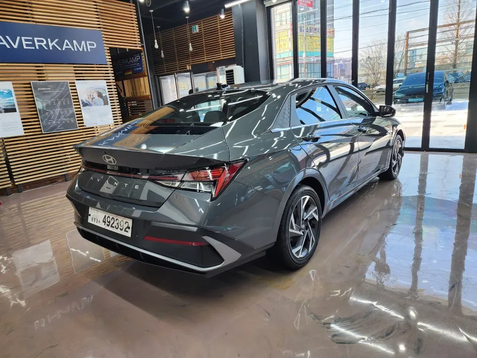 Hyundai Elantra window tinting - Hyundai Elantra Window Tinting Review: Ceramic Tint Benefits photo 4