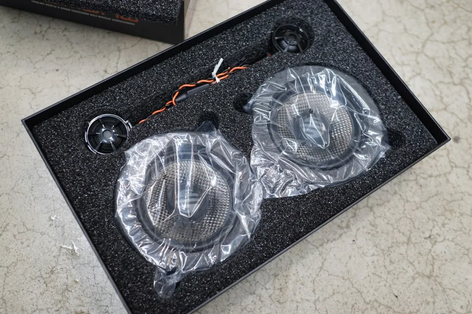 Mercedes-Benz E-Class W214 car audio - Mercedes-Benz E-Class W214 Car Audio Upgrade Review photo 3