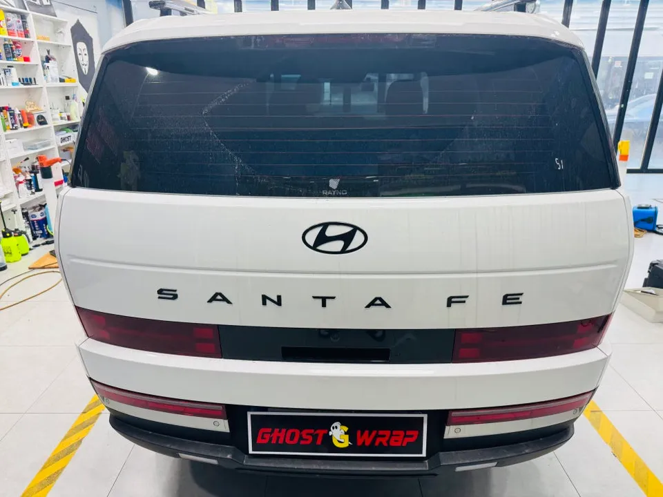 Hyundai Santa Fe MX5のカーラッピング事例｜費用目安・仕上がり 施工写真 2-1