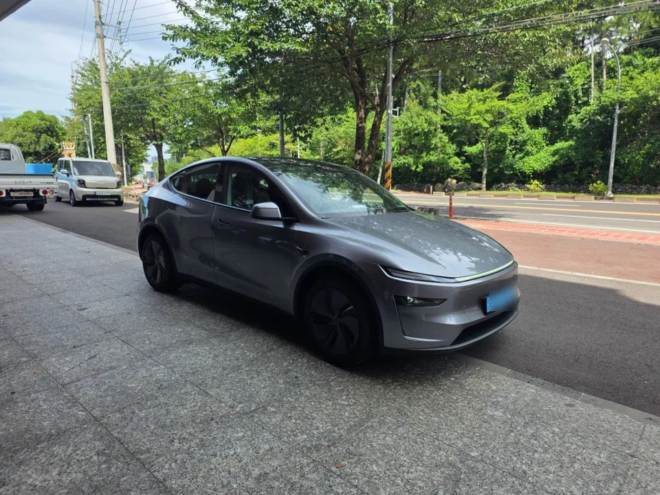 Tesla Model Y PPF施工事例｜費用目安と仕上がり 施工写真 1-1