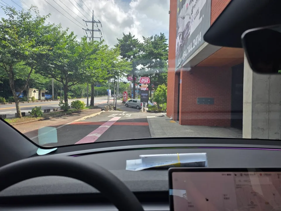 Tesla Model Y PPF施工事例｜費用目安と仕上がり 施工写真 3-1