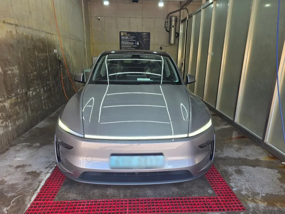 Tesla Model Y PPF施工事例｜費用目安と仕上がり 施工写真 1-2