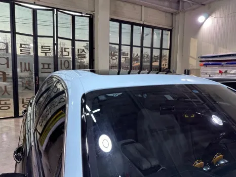 Bentley Flying Spurのカーラッピング事例 施工写真 3-2