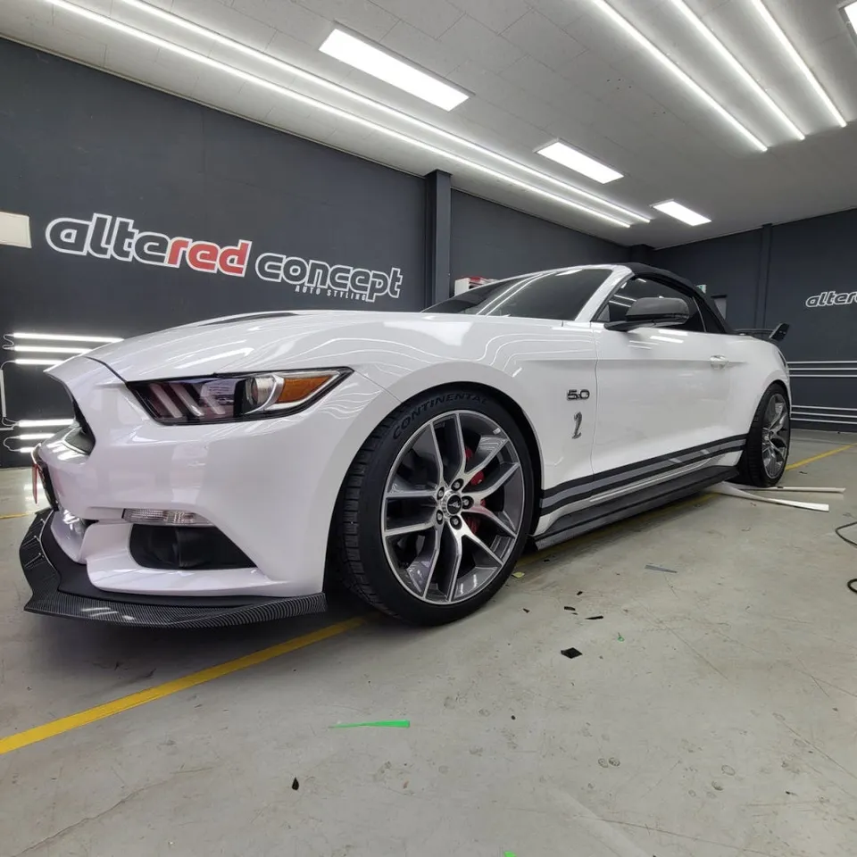Ford Mustangのカーラッピング事例｜費用目安・仕上がり 施工写真 1-3