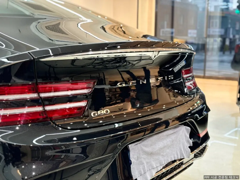 Genesis G80 PPF施工事例：費用目安と仕上がり 施工写真 3-1