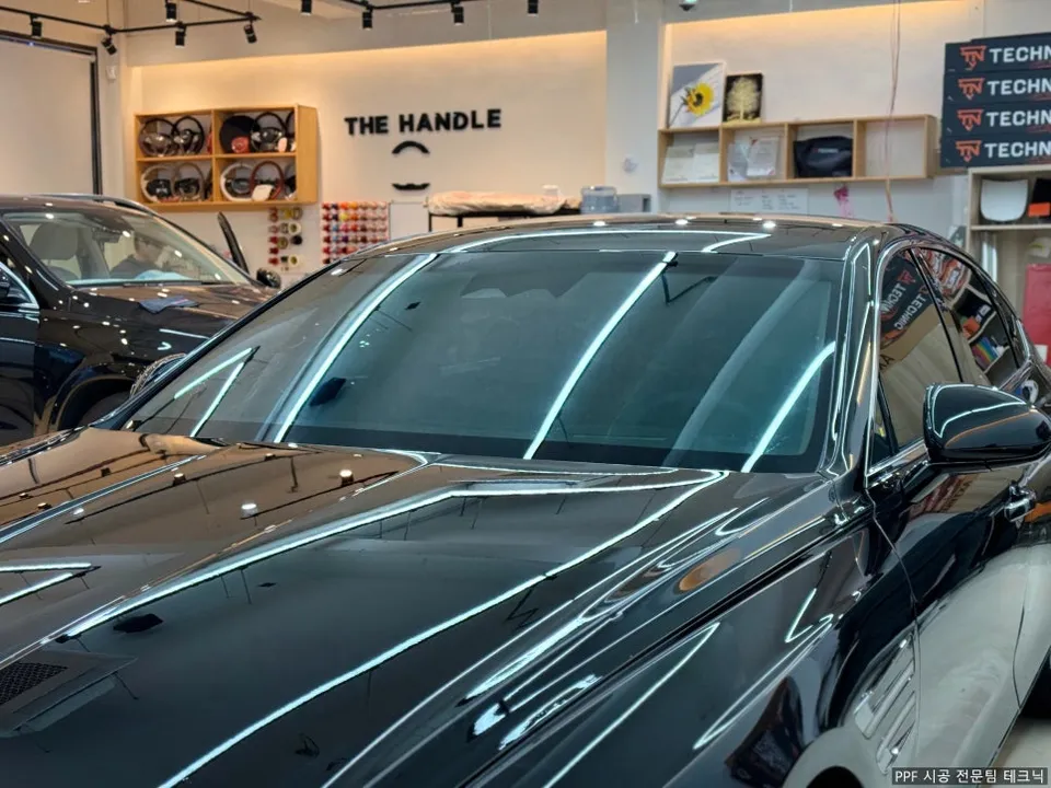 Genesis G80 PPF施工事例：費用目安と仕上がり 施工写真 2-3