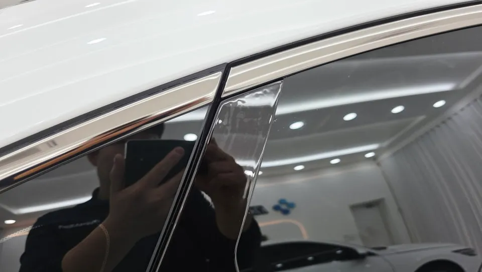 Genesis G80 PPF施工事例｜費用目安と仕上がり 施工写真 1-3