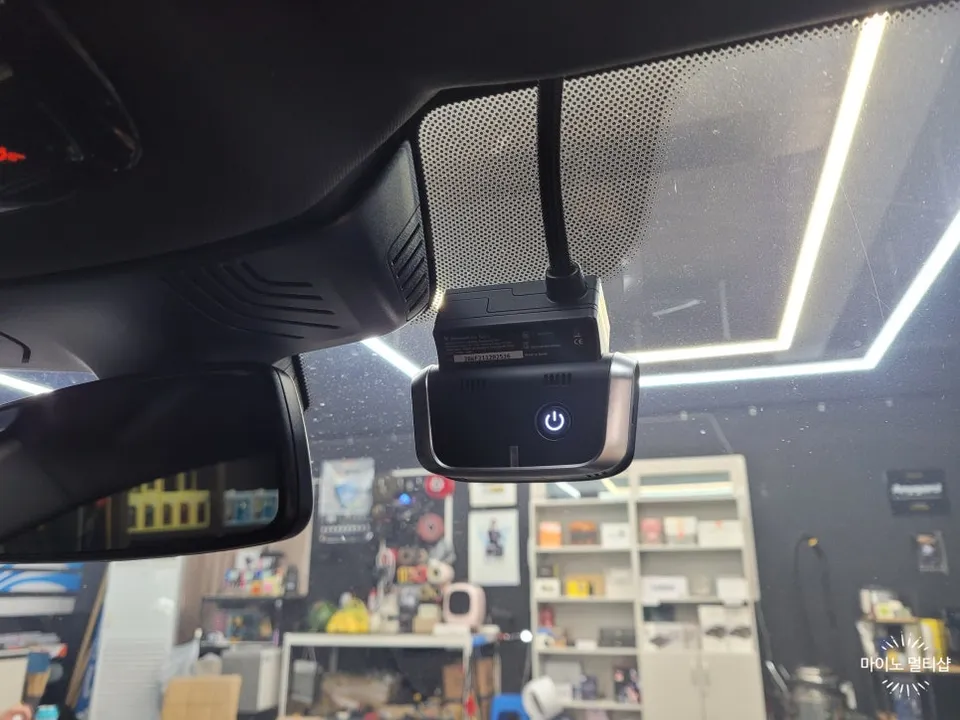 BMW 5 Series G30 Dash Cam Installation Review photo 5