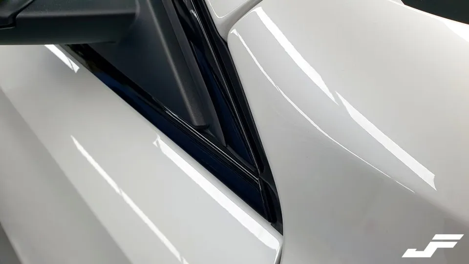 BMW X6のカーラッピング事例 施工写真 1-2