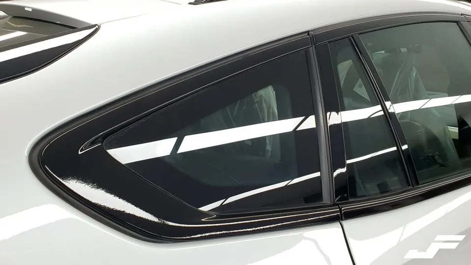BMW X6のカーラッピング事例 施工写真 3-2