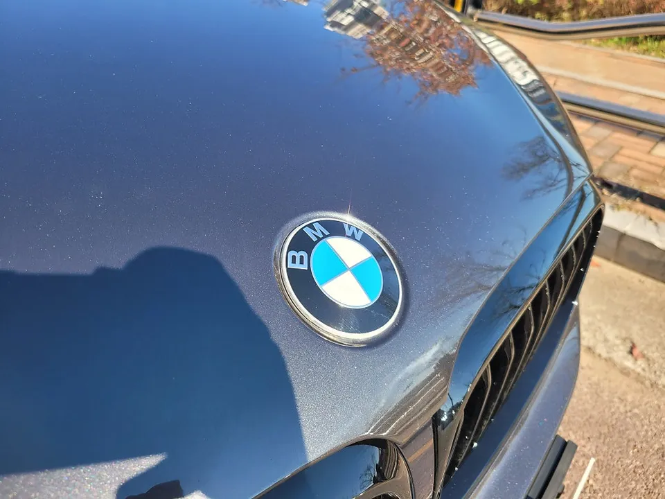 BMW 5 Series G30 カーラッピング事例：費用目安と仕上がり 施工写真 3-3