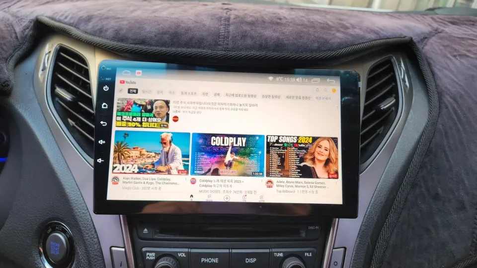 Hyundai Grandeur HGのAndroid Auto・CarPlay取付事例 施工写真 1-2