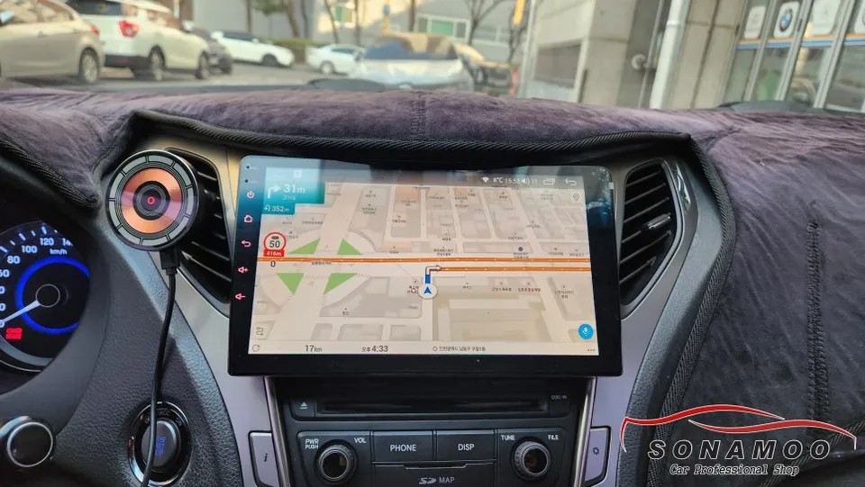 Hyundai Grandeur HGのAndroid Auto・CarPlay取付事例 施工写真 3-2
