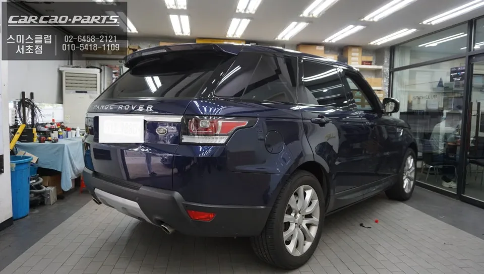 Land Rover Range Rover SportのAndroid Auto・CarPlay取付事例 施工写真 1-3