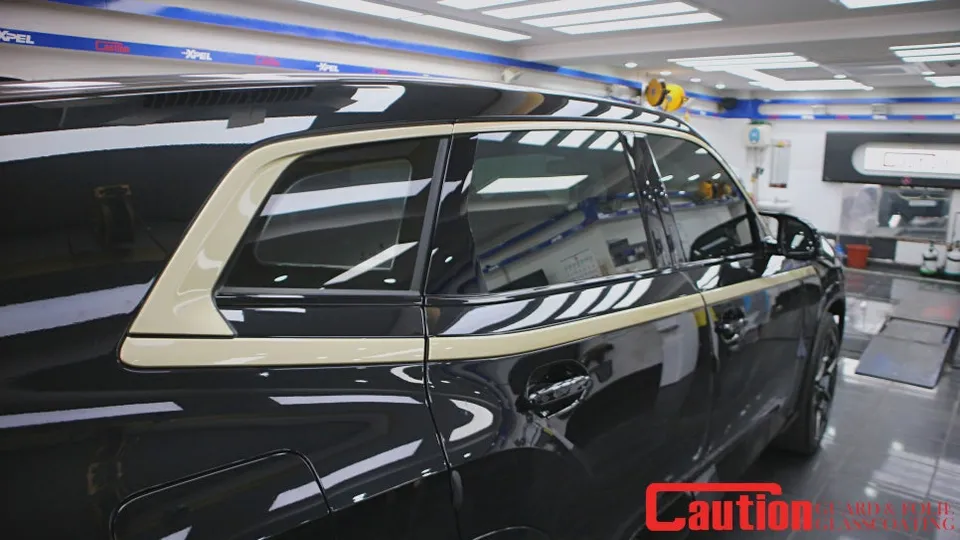 BMW XM vinyl wrap - BMW XM Vinyl Wrap Review: Cost & Results photo 3