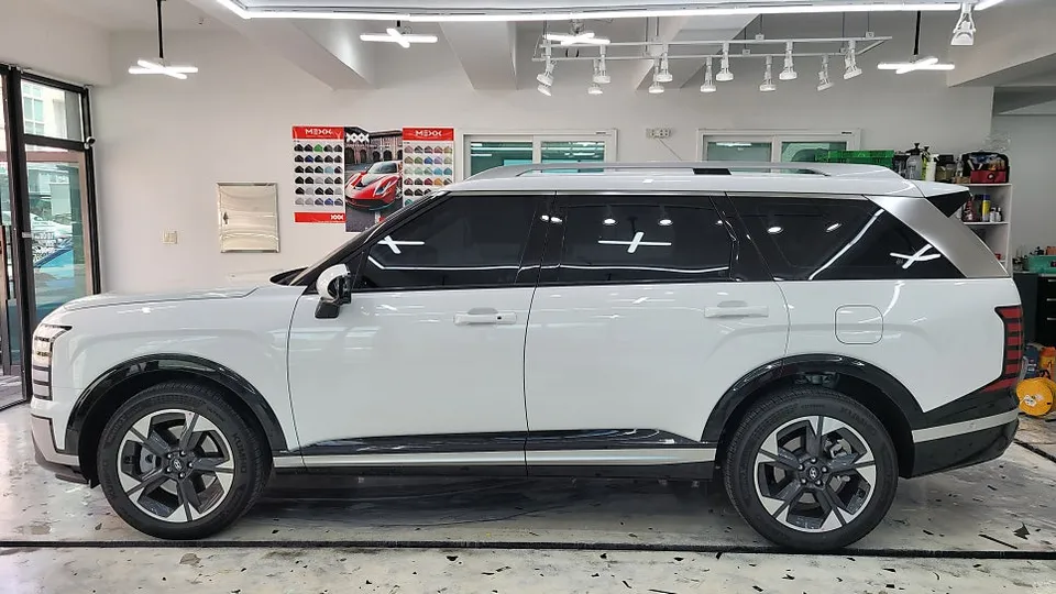 Hyundai Palisadeのカーラッピング事例｜費用目安・仕上がり 施工写真 3-1