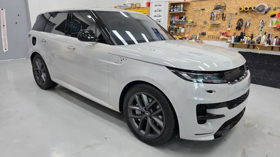 BMW X7のPPF施工事例｜費用目安と仕上がり 施工写真 1-2