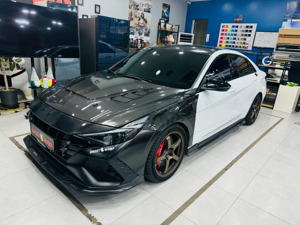 Hyundai Elantra Nのカーラッピング事例|費用目安・仕上がり 施工写真 2-1