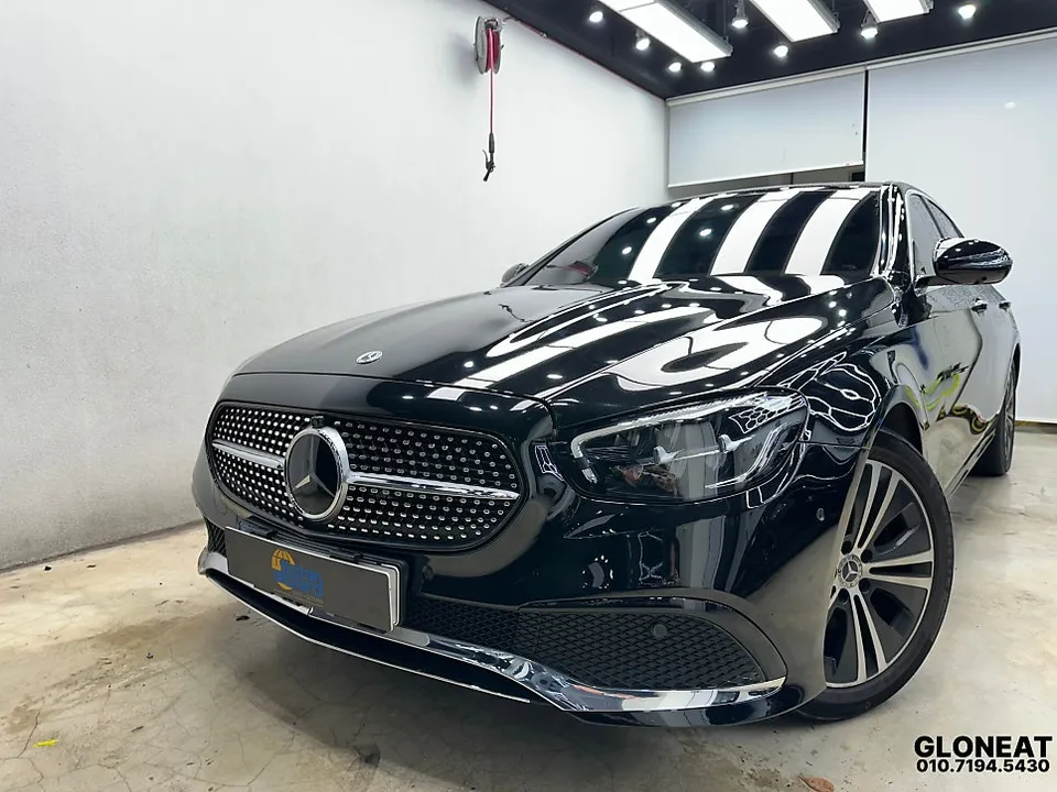 Mercedes-Benz Eクラス W213のカーラッピング事例 施工写真 2-3