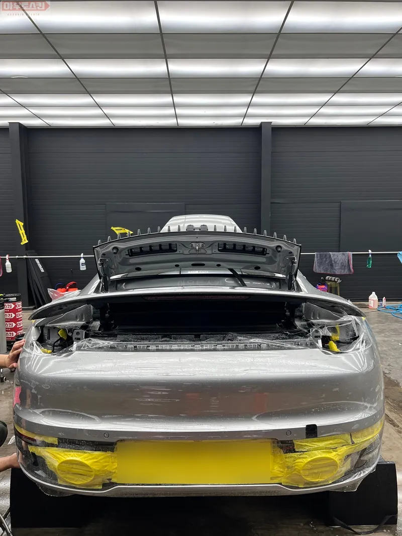 ポルシェ911のPPF施工事例|費用目安と仕上がり 施工写真 1-2